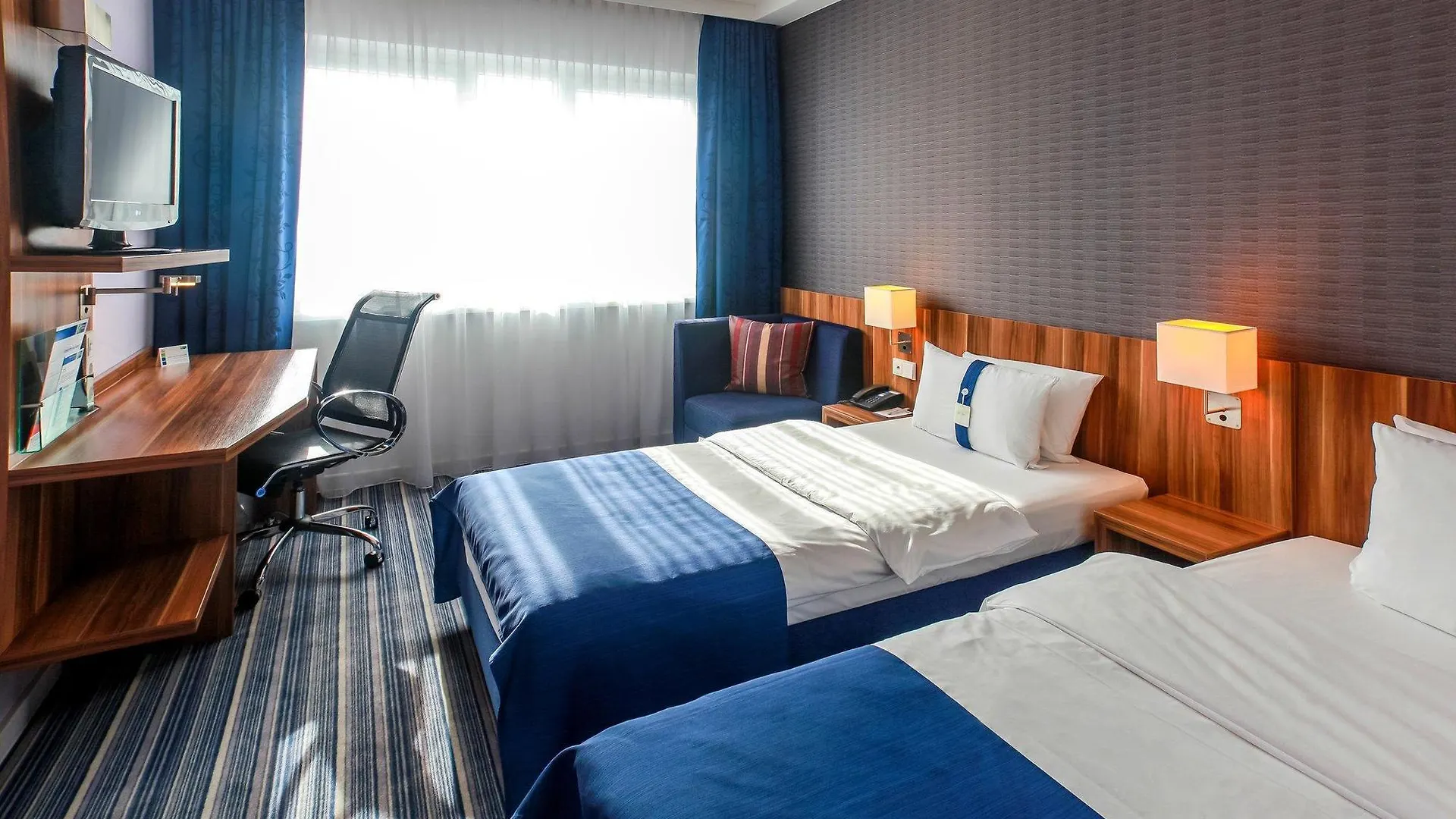 *** Hotel Holiday Inn Express Bremen Airport By Ihg Deutschland