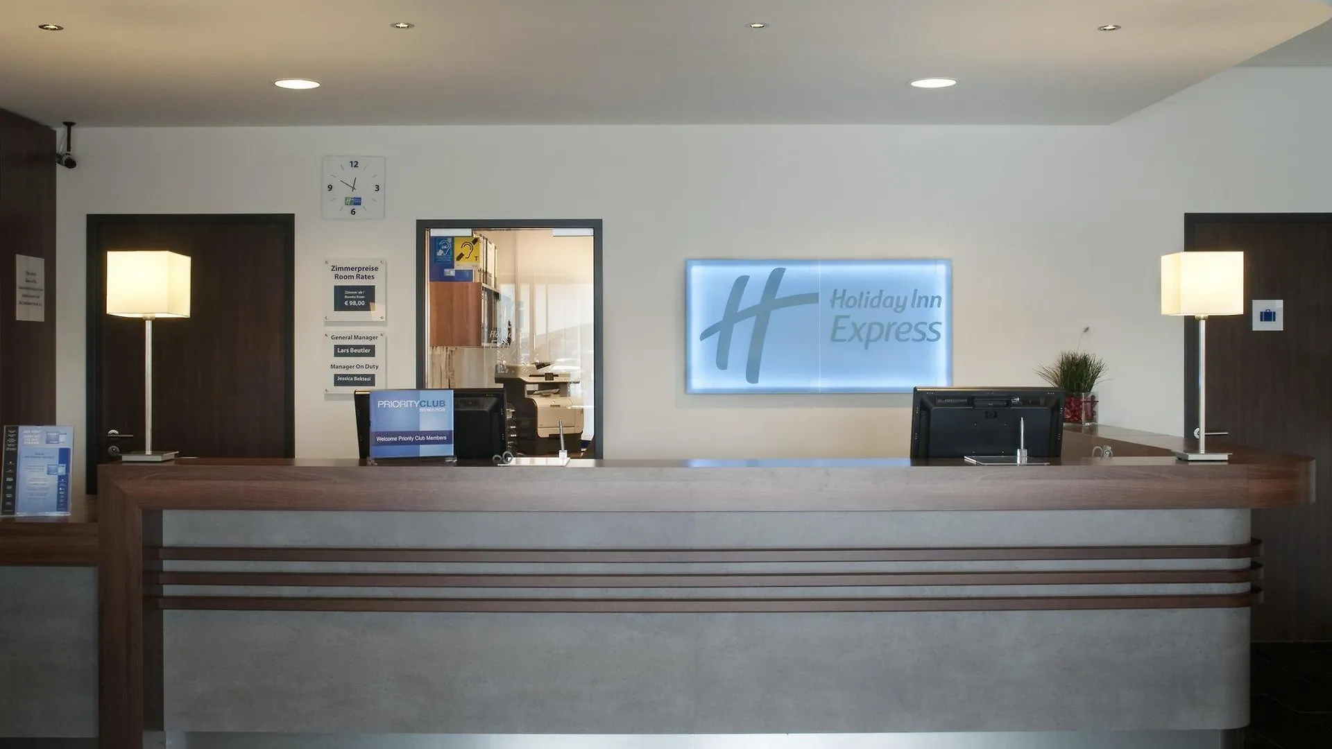 Hotel Holiday Inn Express Bremen Airport By Ihg