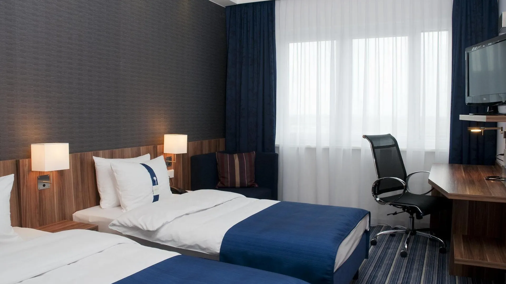 Holiday Inn Express Bremen Airport By Ihg Deutschland