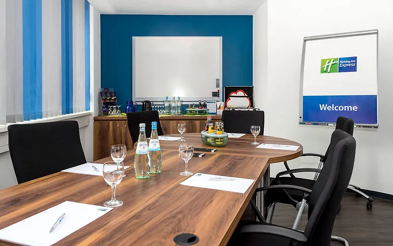 Holiday Inn Express Bremen Airport By Ihg