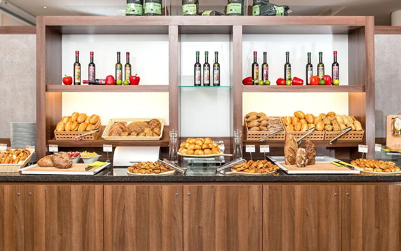 Holiday Inn Express Bremen Airport By Ihg