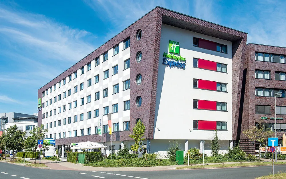 Hotel Holiday Inn Express Bremen Airport By Ihg