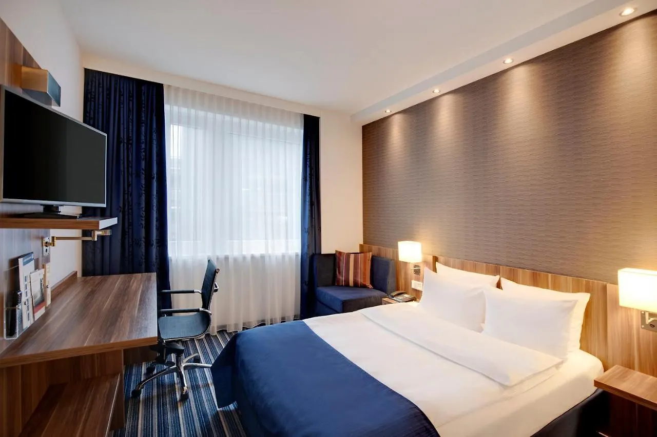 *** Hotel Holiday Inn Express Bremen Airport By Ihg Alemania