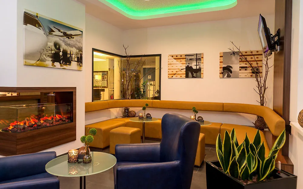 Holiday Inn Express Bremen Airport By Ihg