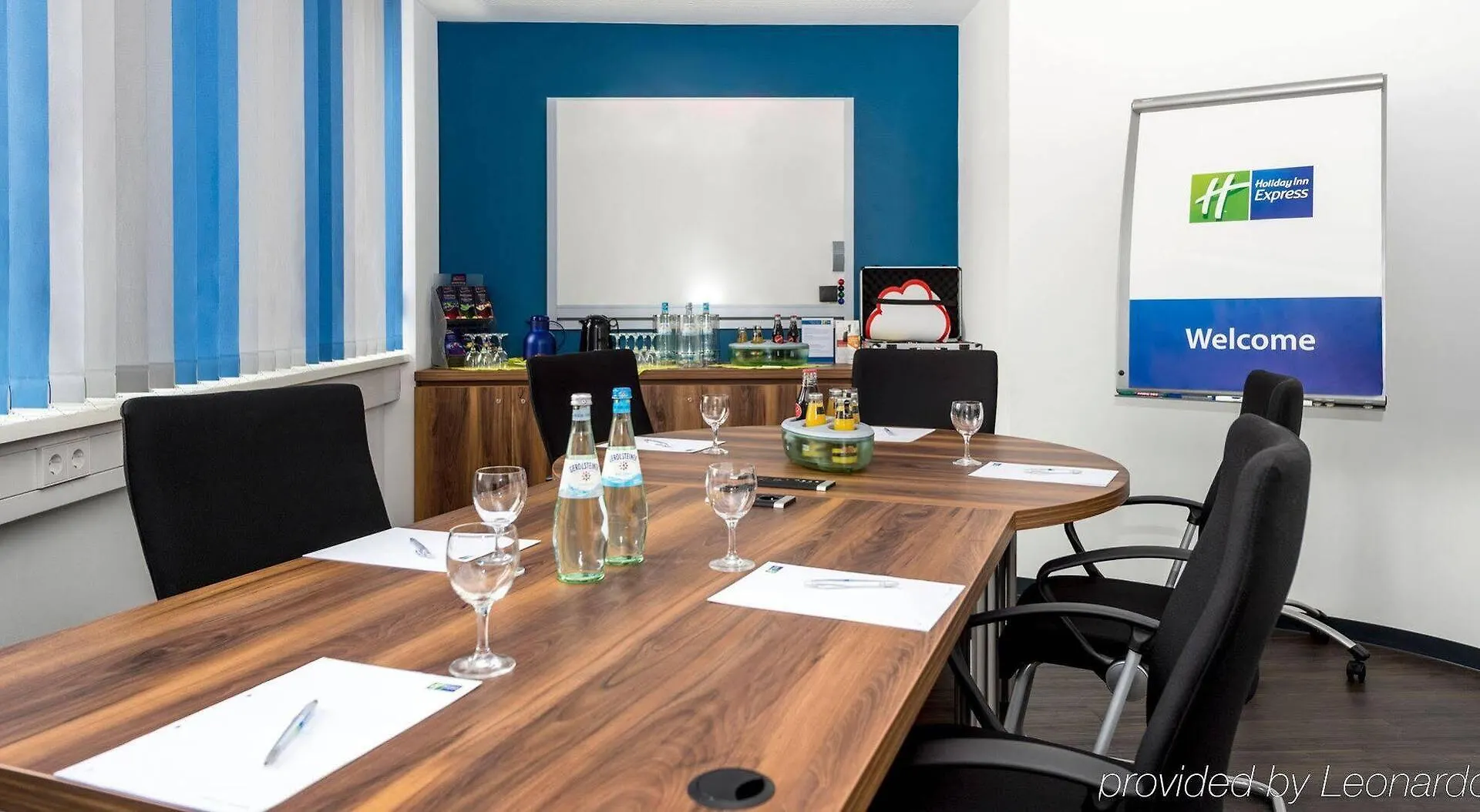 Holiday Inn Express Bremen Airport By Ihg
